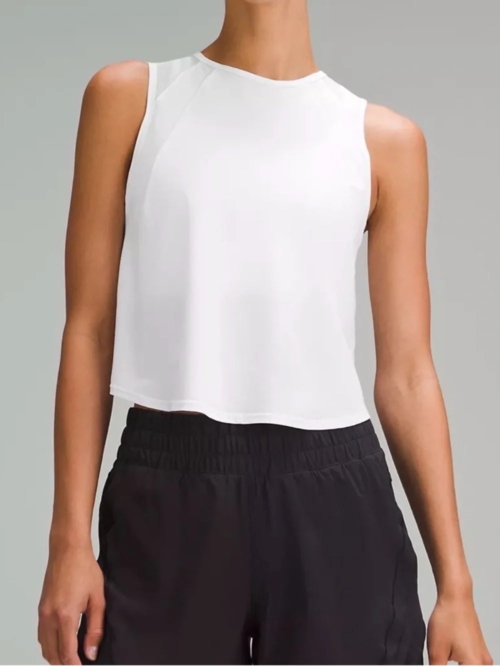 Sculpt Cropped Tank Top Pleated